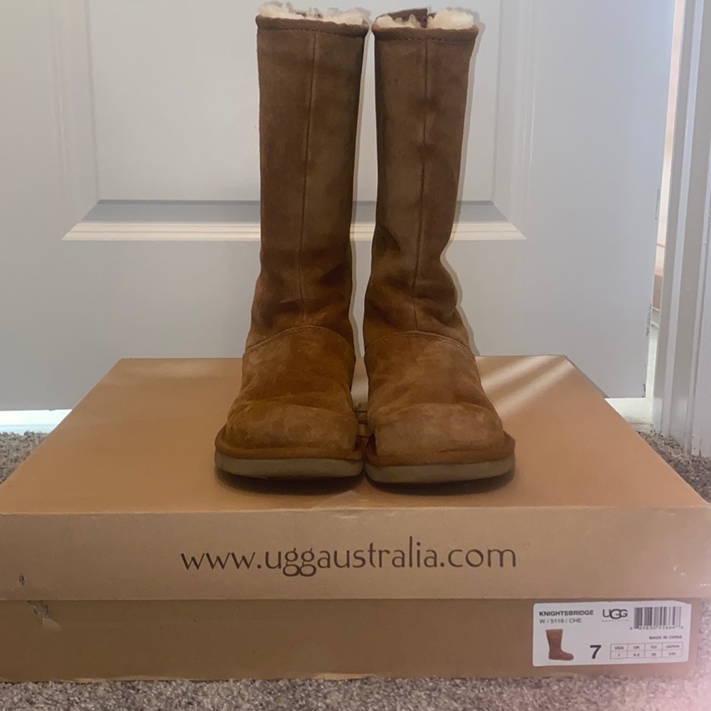 UGG Knightbridge Chestnut Suede Boots Size 7